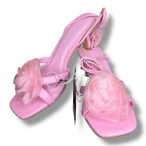 NEW Size 8 Pink Strappy Kitten Heels Forever 21 2.5” Heel Height Floral Accent